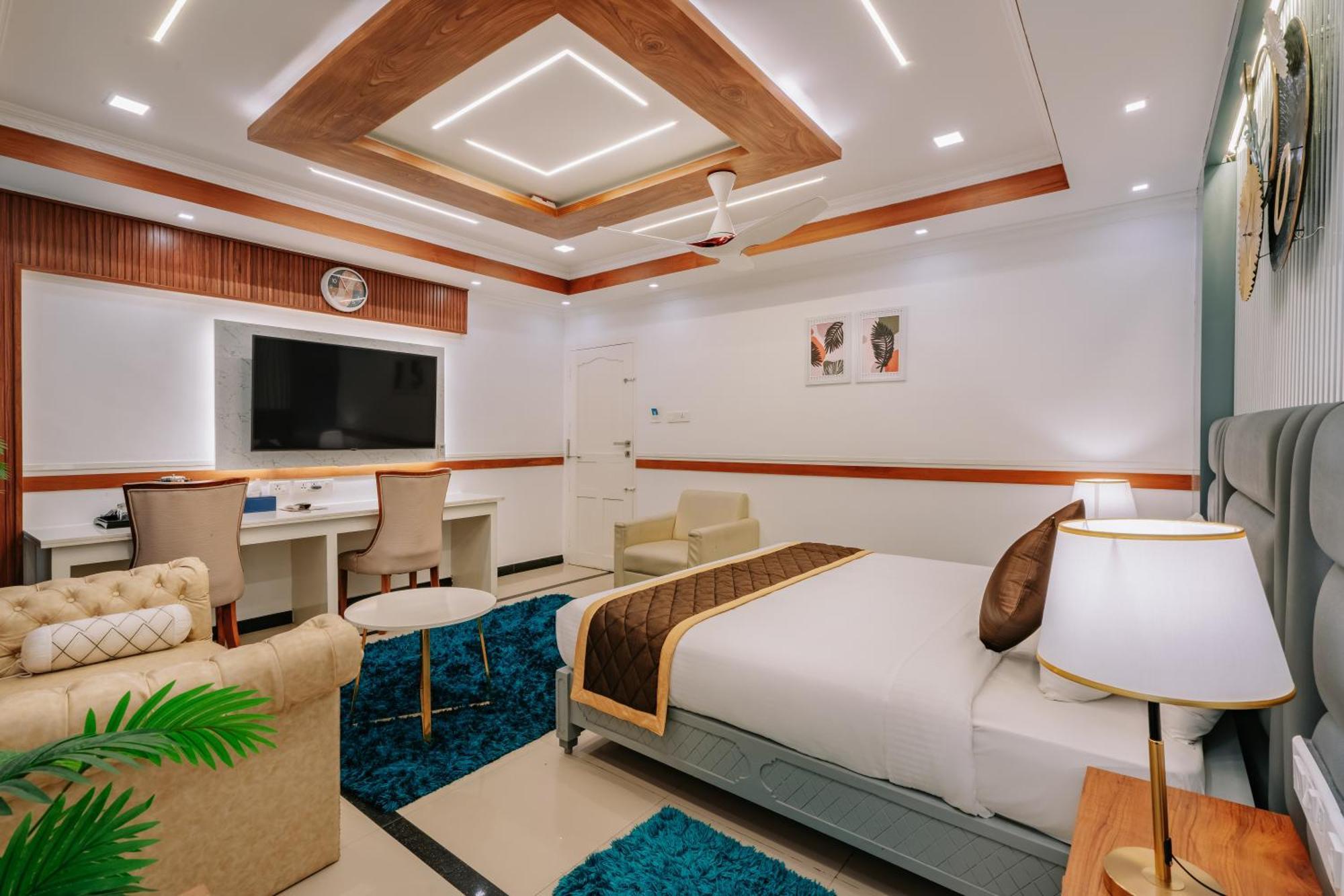 Excellency Airport Hotel Kochi 外观 照片
